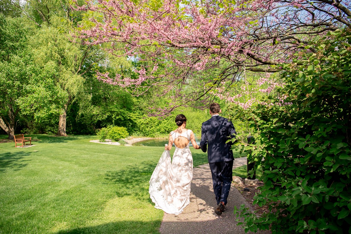 Founders Hall Bancroft Saginaw Wedding Spring