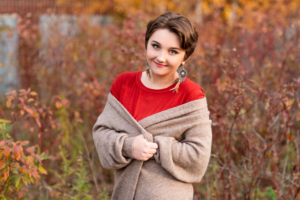 Kaitlyn Challener Midland Michigan High School Senior Photography